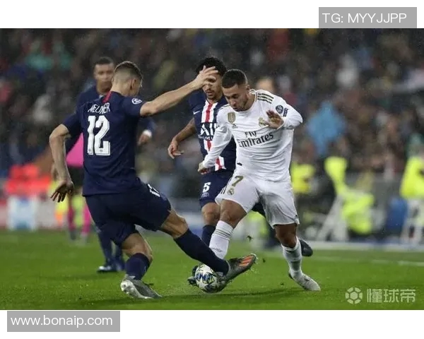 皇马与曼联于8月13日激情对决谁将赢得这场巅峰对决